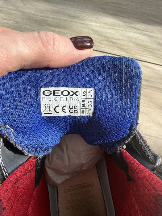 Снікерси Geox дихаючі