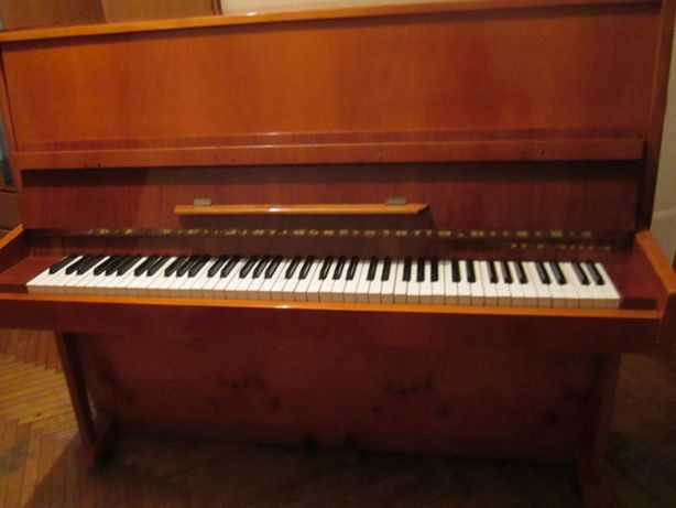 Фортепианно - пианино Украина. Недорого. Доставлю на этаж.