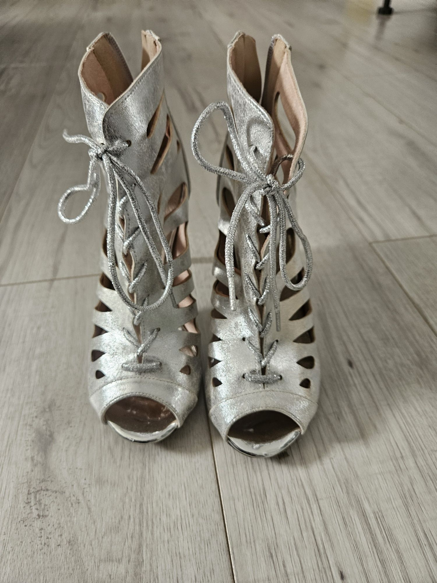 Buty Botki wiosenne 36.5