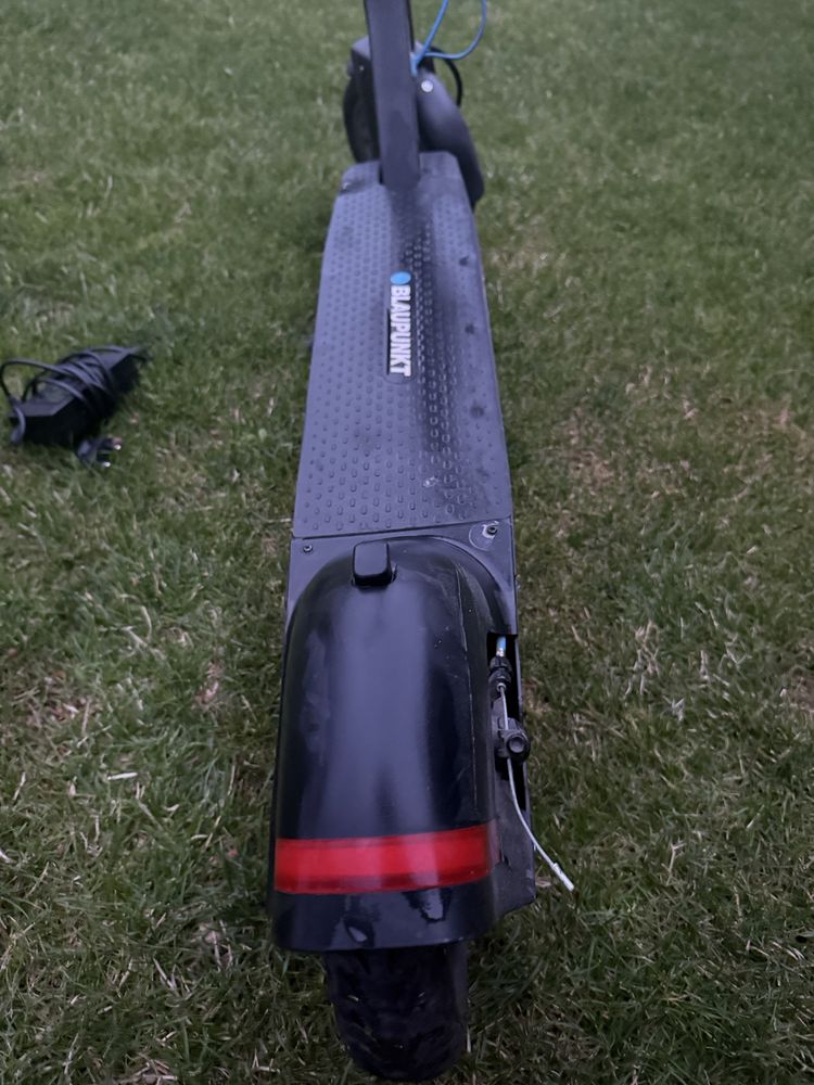 Hulajnoga elektryczna blaupunkt ESC808