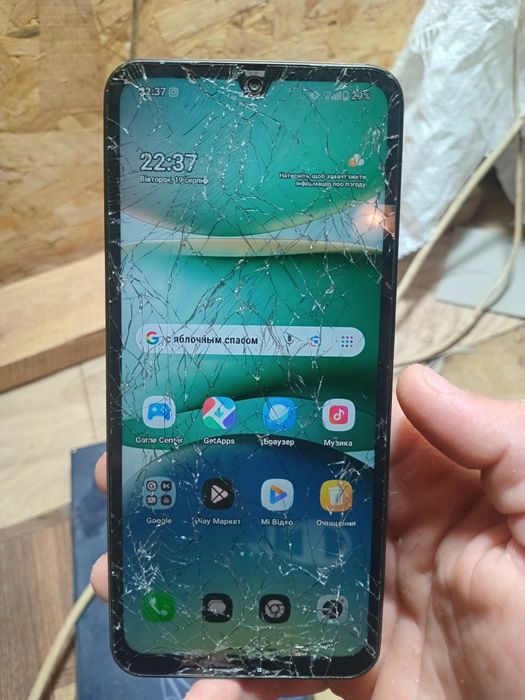 Redmi a5 екран повністю розбитий але сенсор працює розгляну любі пропо