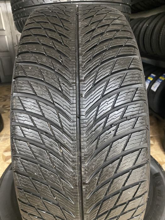 235/55/18 104Н Michelin PILOT ALPIN 5