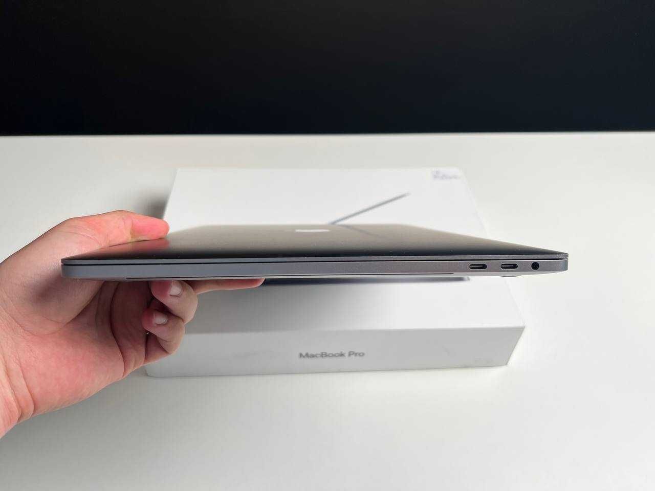 USED MacBook Pro 15" Space Gray (MR932) 2018