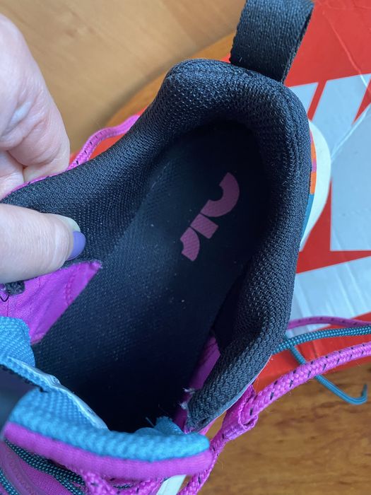 Кросівки жіночі NIKE