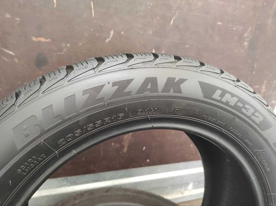 Bridgestone Blizzak LM-32 205/55r16 5,5-5,8мм, ЗИМА Привез из Германии