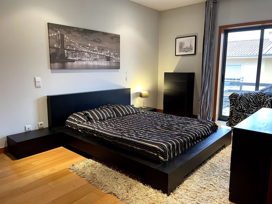 Conjunto Completo de Mobiliário de Quarto
