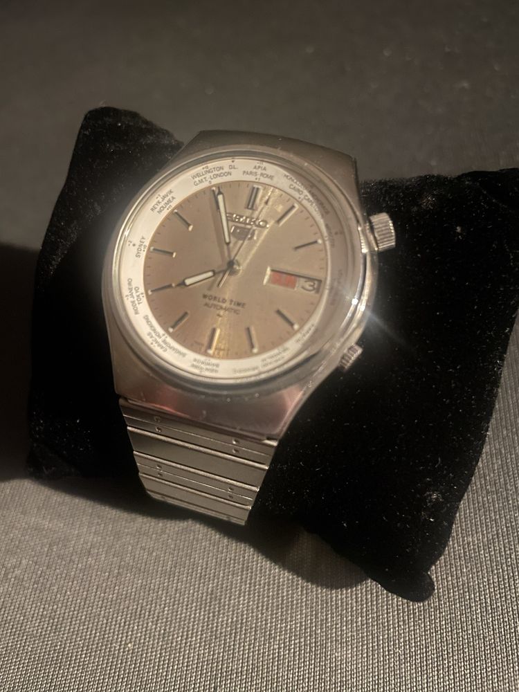 Zegarek SEIKO Automatic World Time