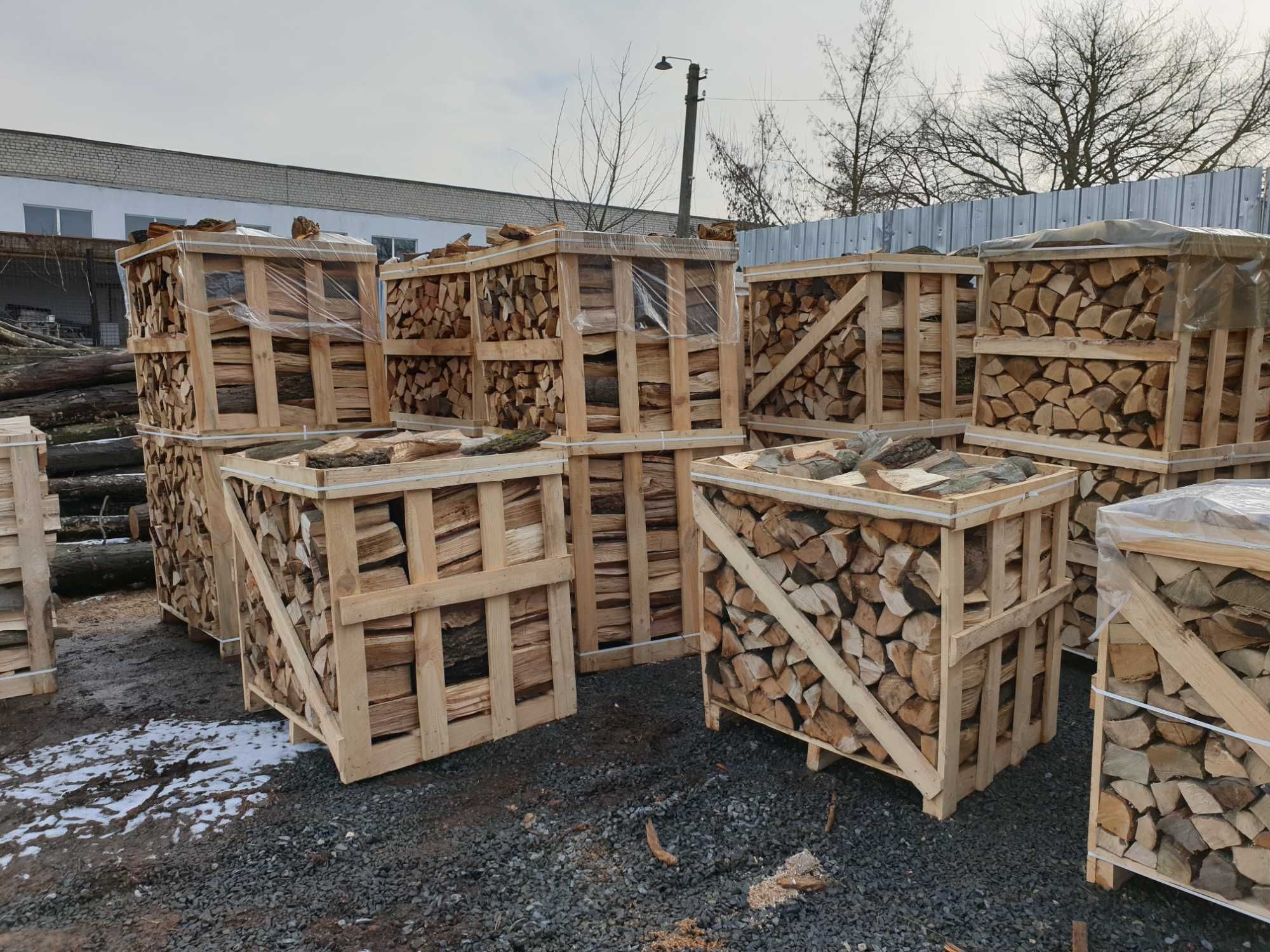 Дрова колоті твердих порід, дрова в ящиках, дрова в сітках