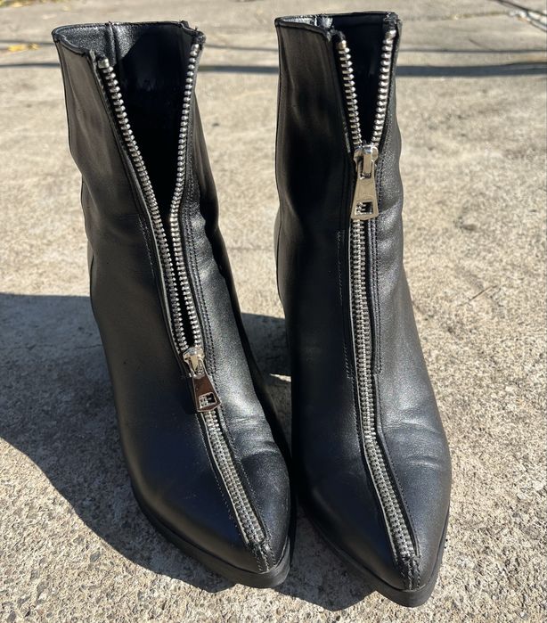 Жіночі черевики на підборах