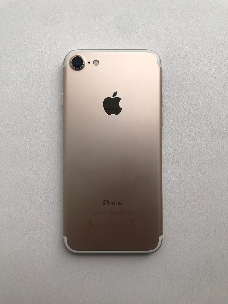 Iphone 7, 32 gb (На запчастини чи під ремонт)