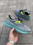 Професійні бігові кросівки Saucony Guide 16