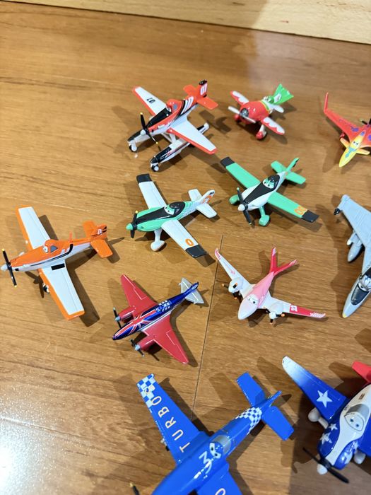Coleção de 18 Aviões