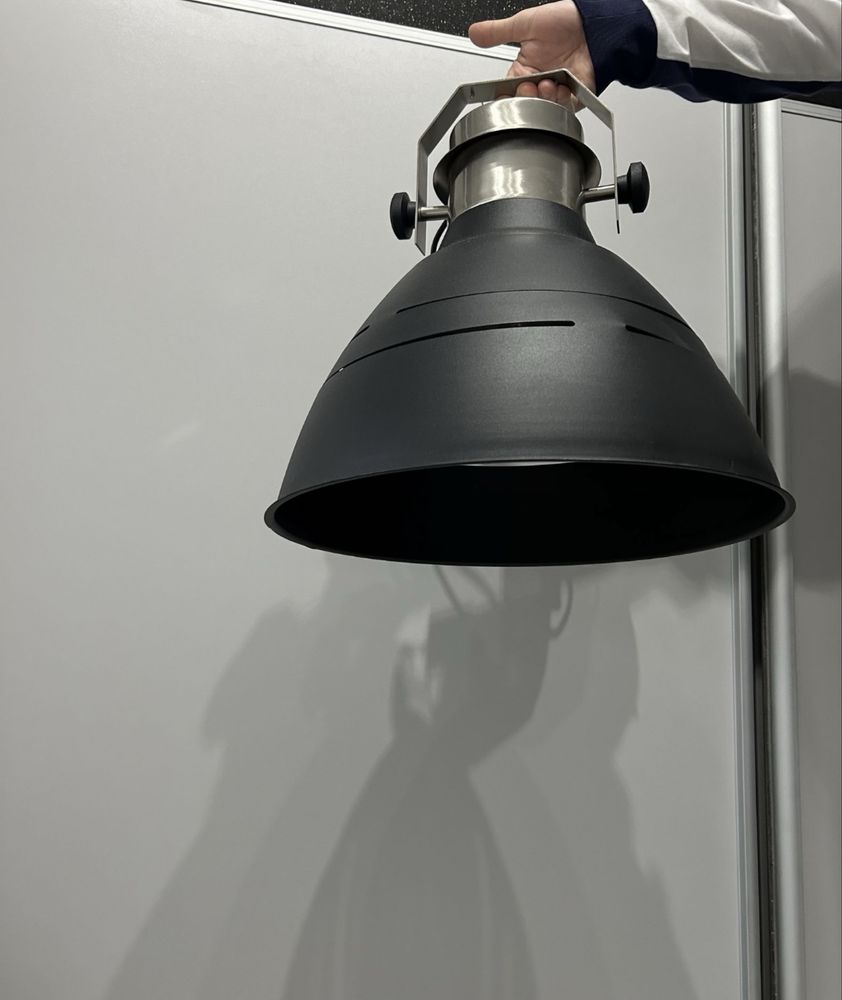 Lampa czarna wisząca