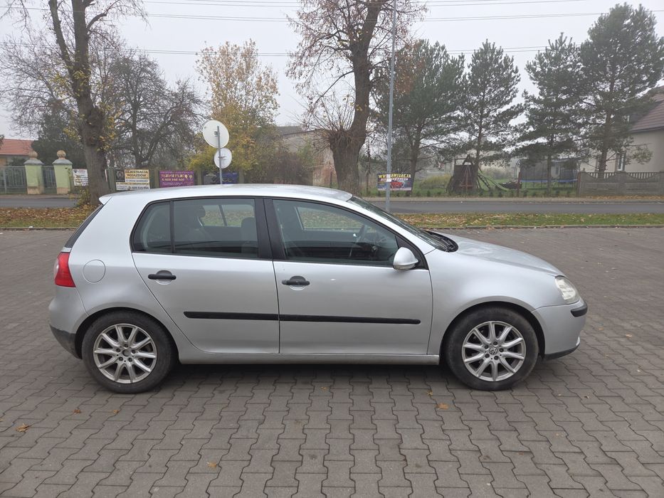 Vw golf v 1.6 fsi 2004 r możliwa zamiana