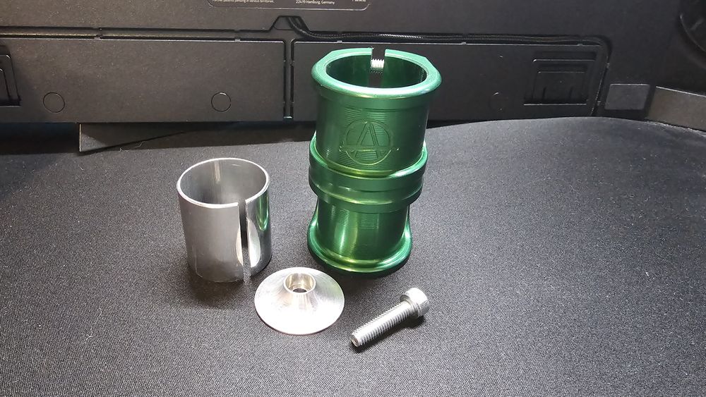 Zacisk Apex Lite SCS Green do hulajnogi