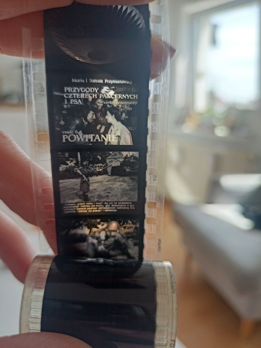 Sprzedam rzutnik Jota z filmami i bajkami