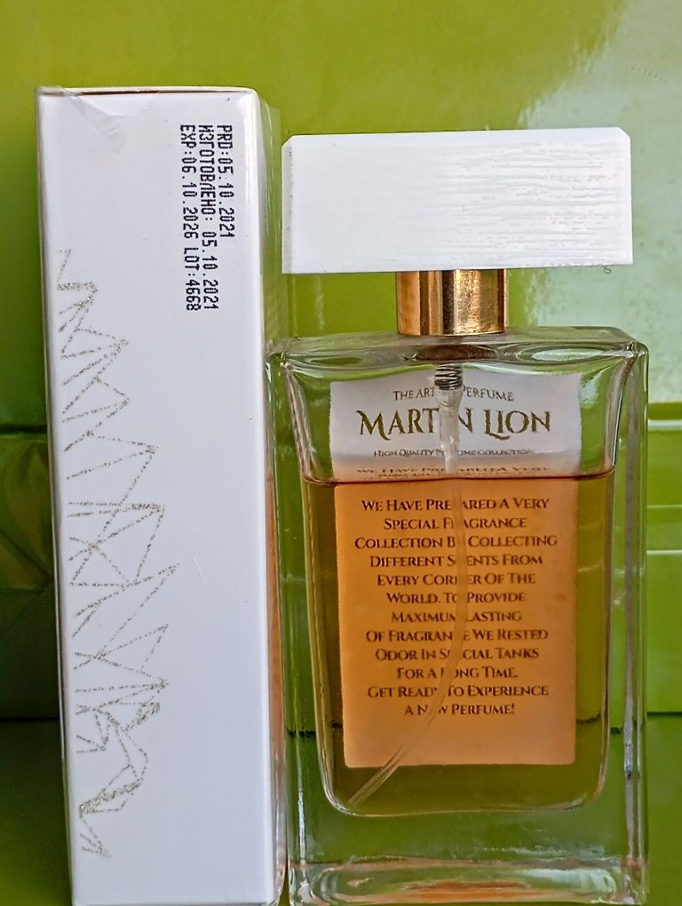 MORGAN. Martin Lion F60. Elizabeth Arden. Avon.