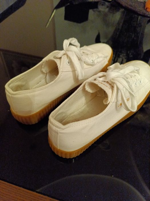 Продам женские макасины