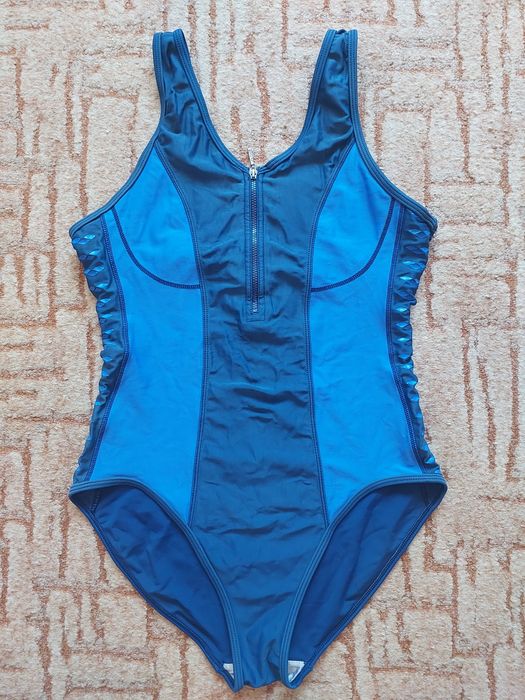 Слитные купальники