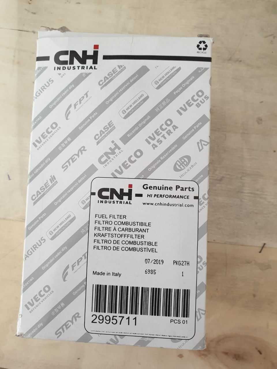 Фільтр паливний CNH 2995711, масляний IVECO 2997305, UFI 500043158