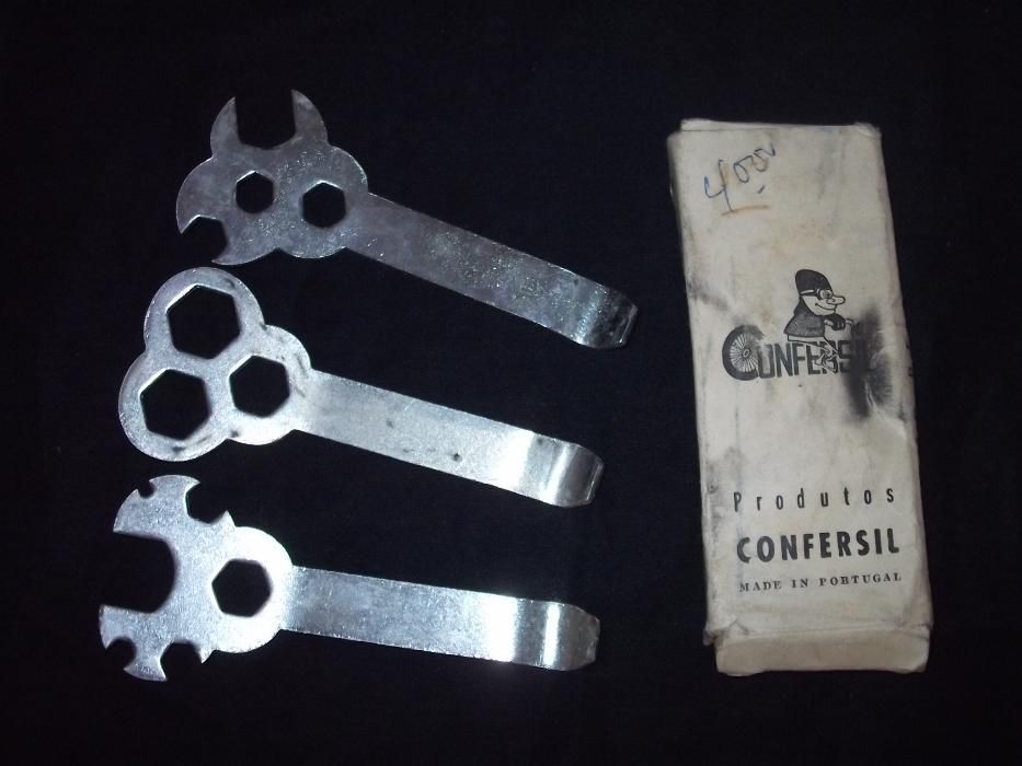 Conjunto de Chaves Confersil Original em caixa mota
