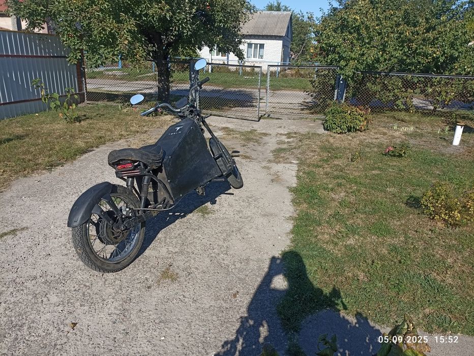 Електромотоцикл 72в lifepo4 Qsmotor