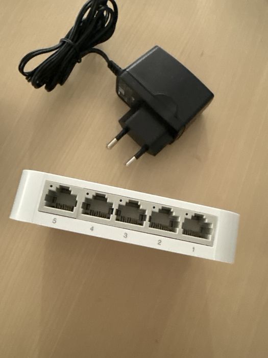 Switch desktop 5xRJ45 FE TL-SF1005D TP-LINK