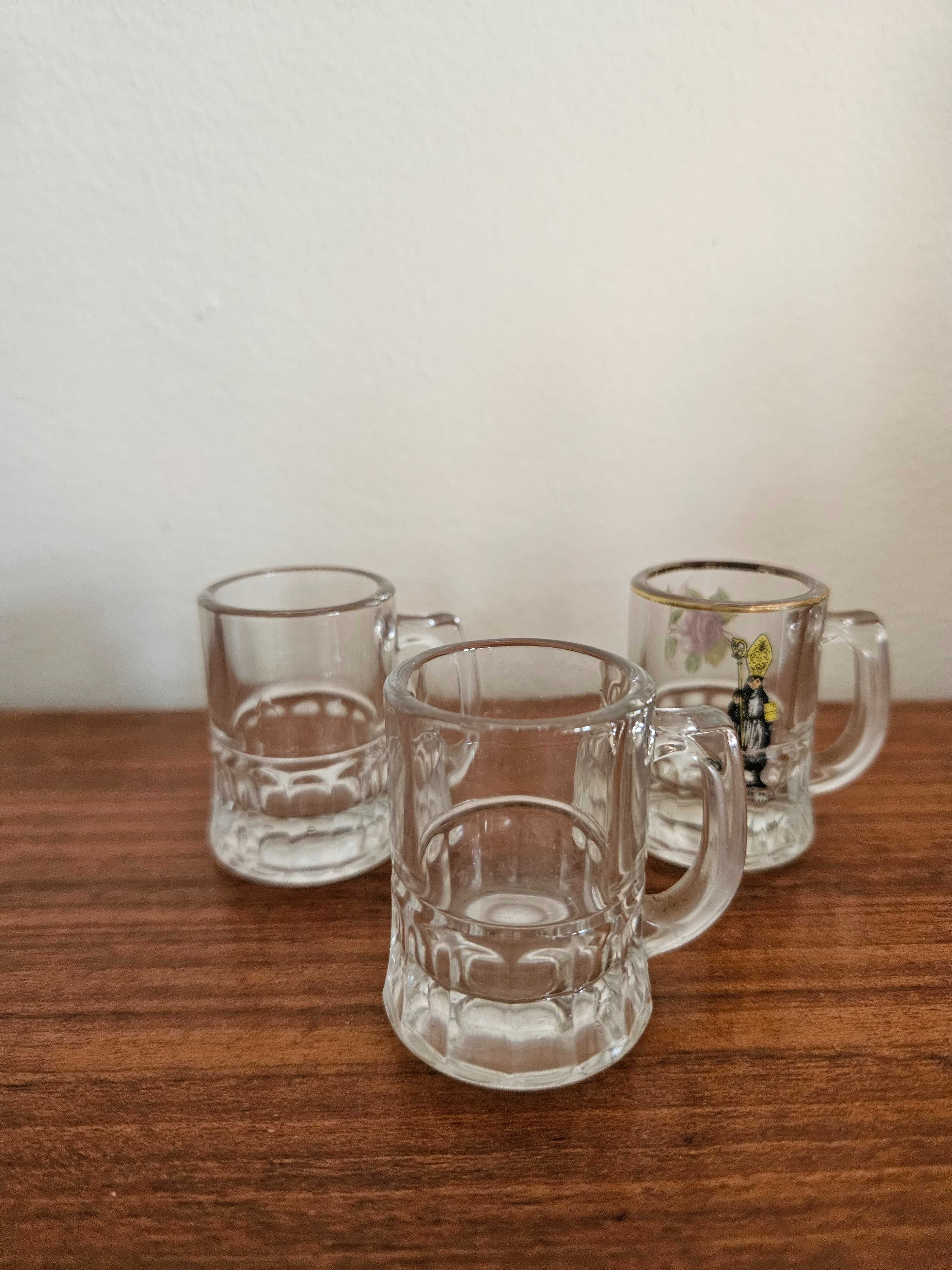 Lote - copos pequenos de vidro - aguardente/licor