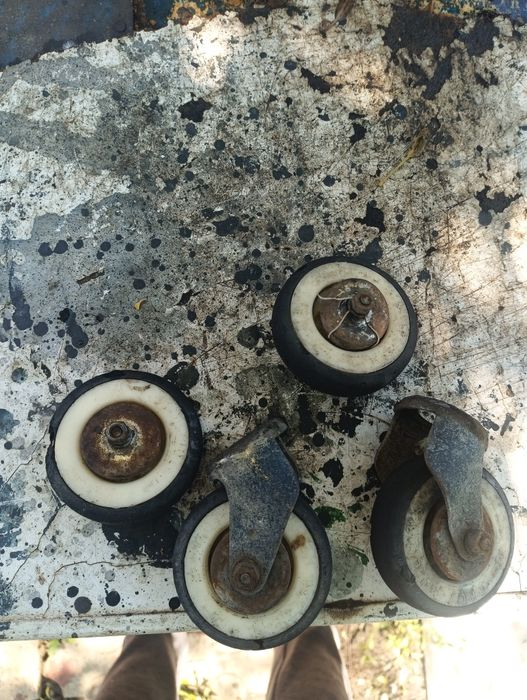 Колеса на тачку 4 шт