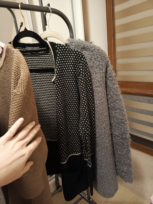 Swetry w rozmiarze S/M