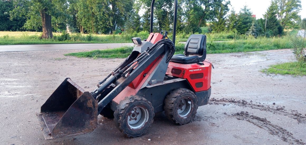 Agromatic 744 Diesel Mini Ładowarka 4x4
