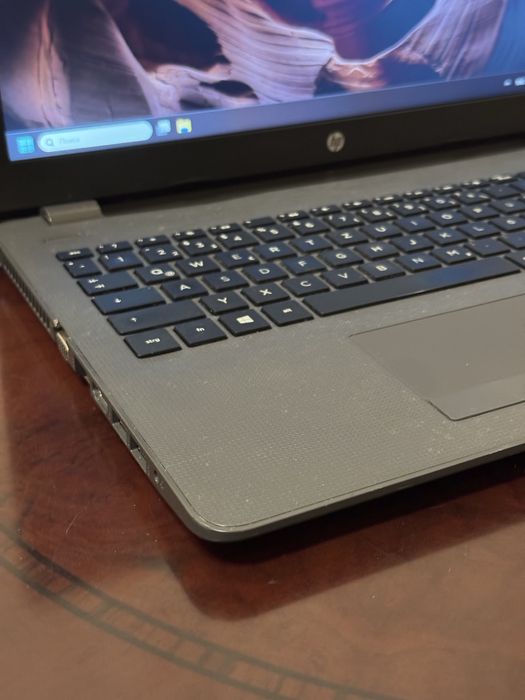 Ноутбук HP 250 G6 i5 7th SSD 128GB