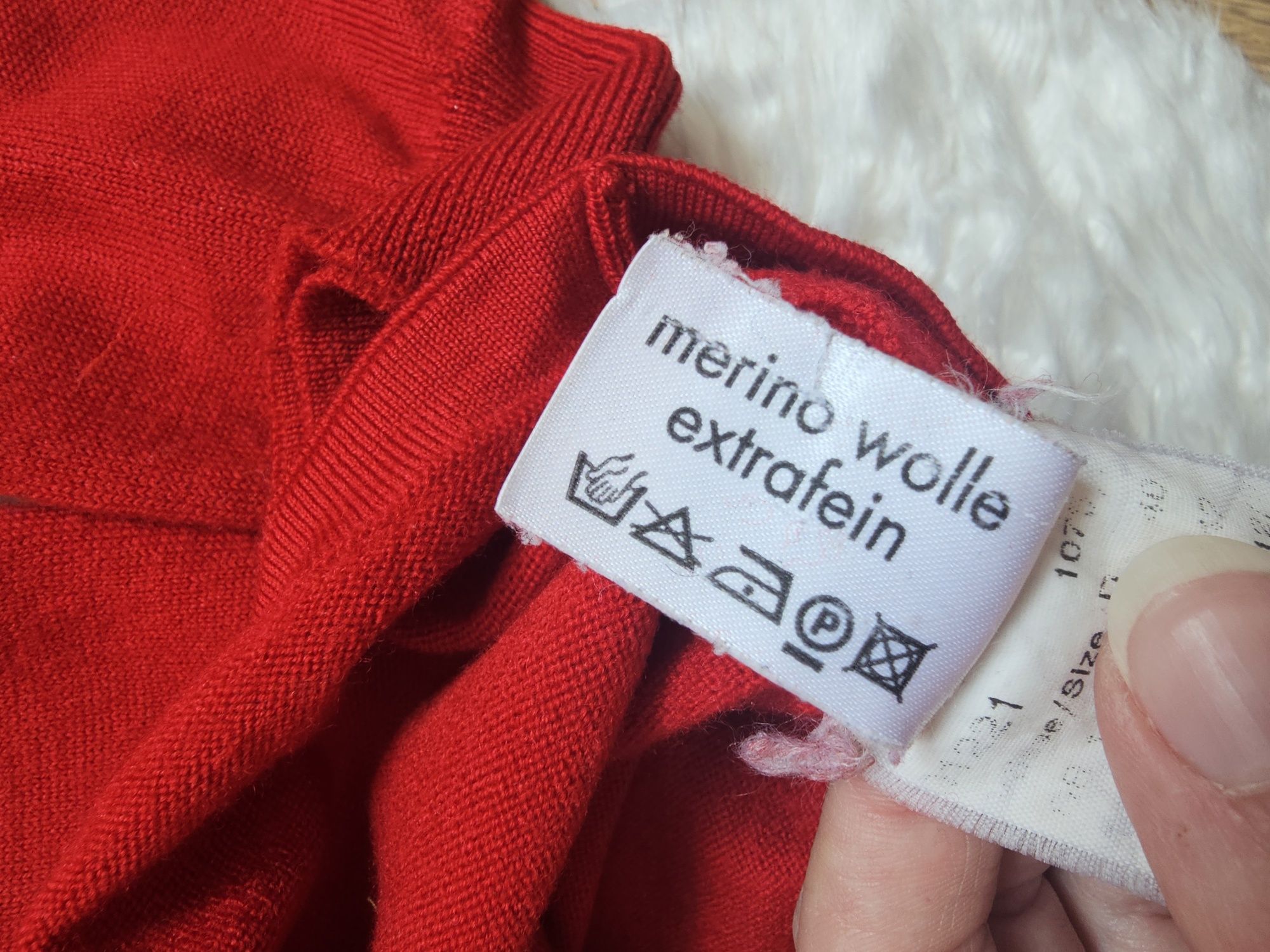 Sweter wełniany czerwony z golfem S 36 merino wełna