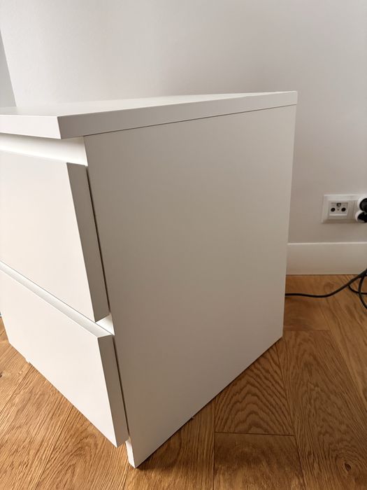 Ikea Malm szafka nocna komoda biala z szufladami