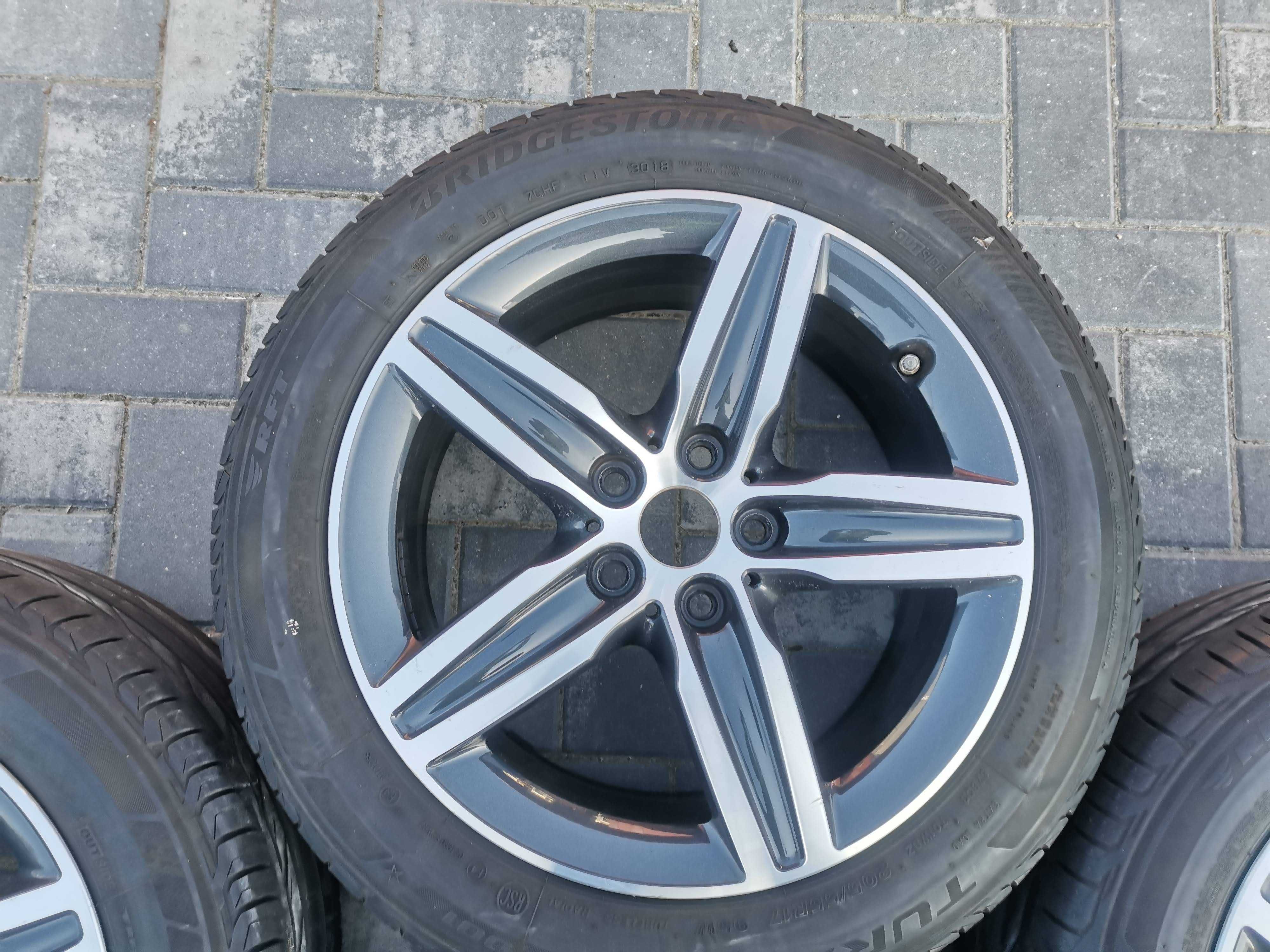 Felgi BMW 2 F45 F46 STYLING 379 7.5Jx17H2 5x112 ET54 TPMS