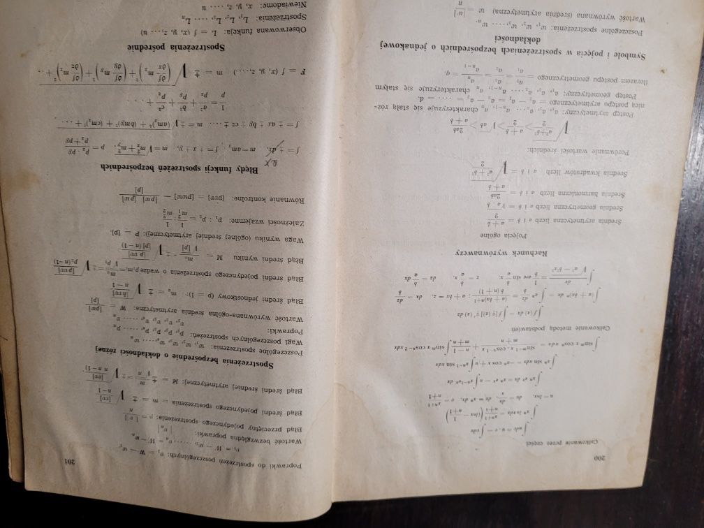 Tablice logarytmiczne pięciocyfrowe F. Piątkowski 1955