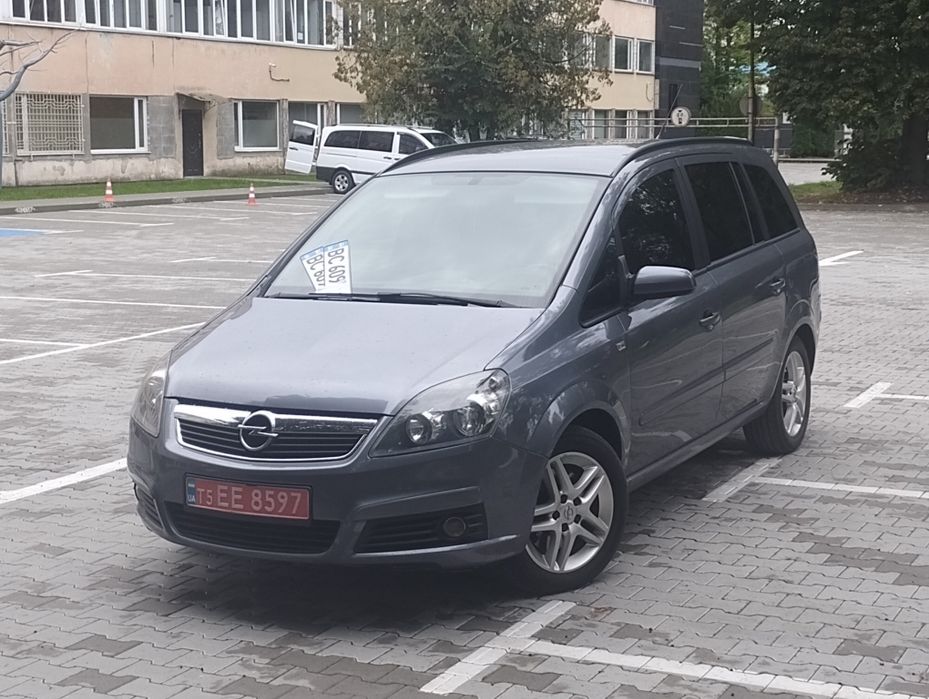 Продаж Opel Zafira