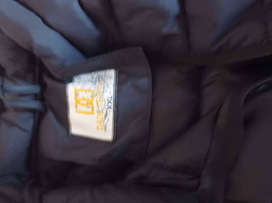 Курточка осіння чорна