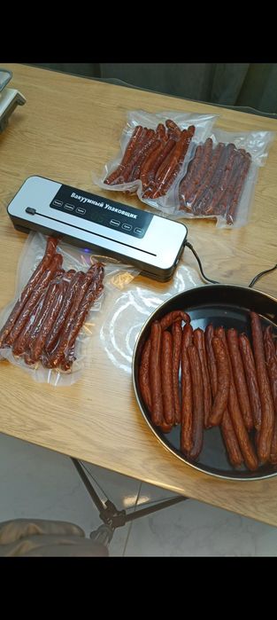 Кабаноси Сало Ребра Ковбаса