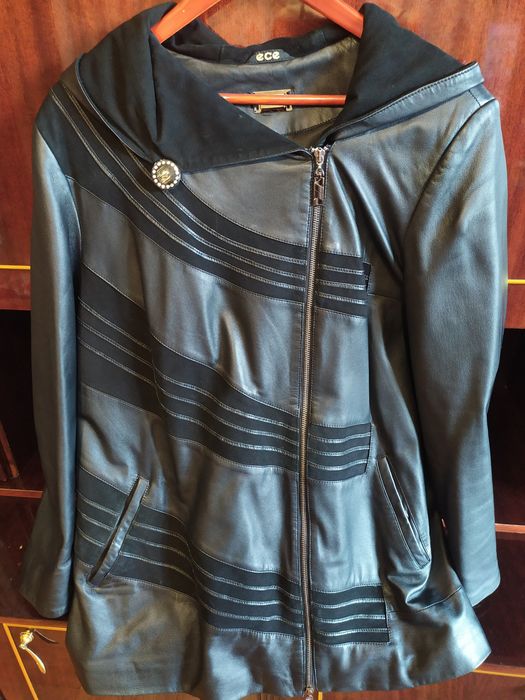 Жіноча шкіряна куртка 57 розмір . Женская кожаная куртка 57 размер