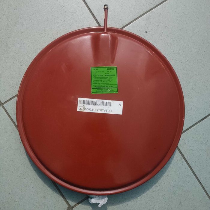 продам розширювальний бак котла Renova star F24E/C24E,  б/у