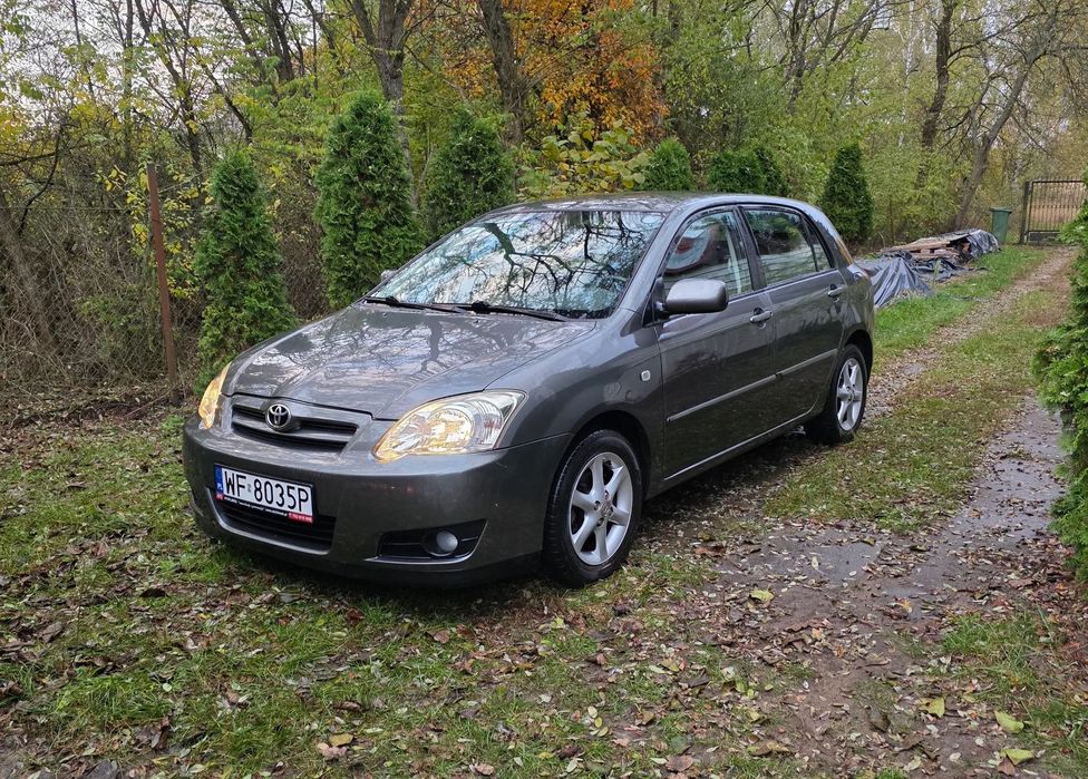 Toyota Corolla Super Toyota corolla 2005 5 dzrzwiowa 1.4 przebieg nie całe 183tyś km.