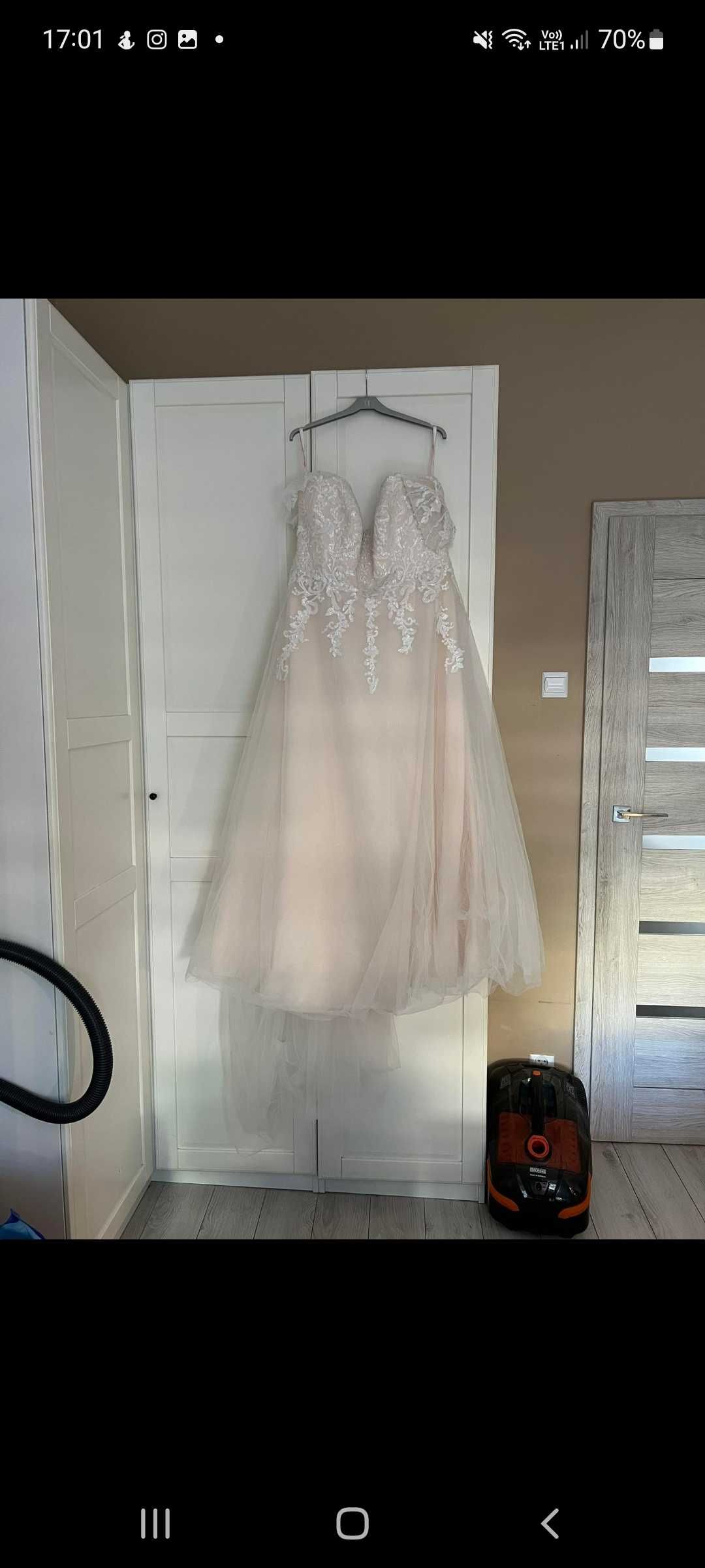 Suknia ślubna rozmiar 50