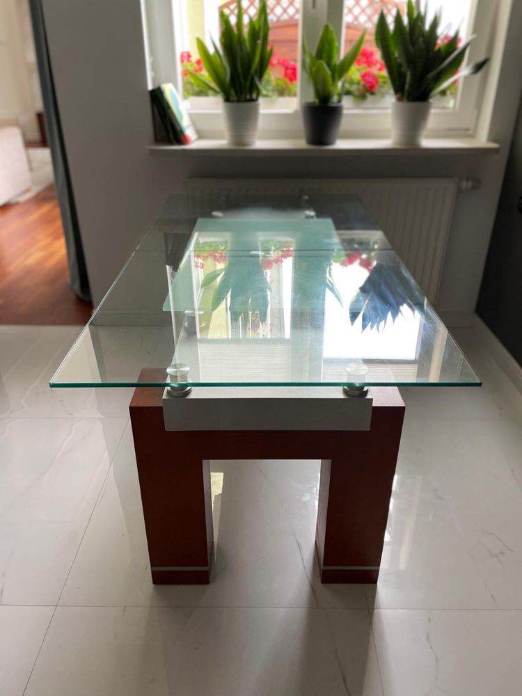 Elegancki Stół kuchenny szklany w idealnym st rozkładany 80x150/200
