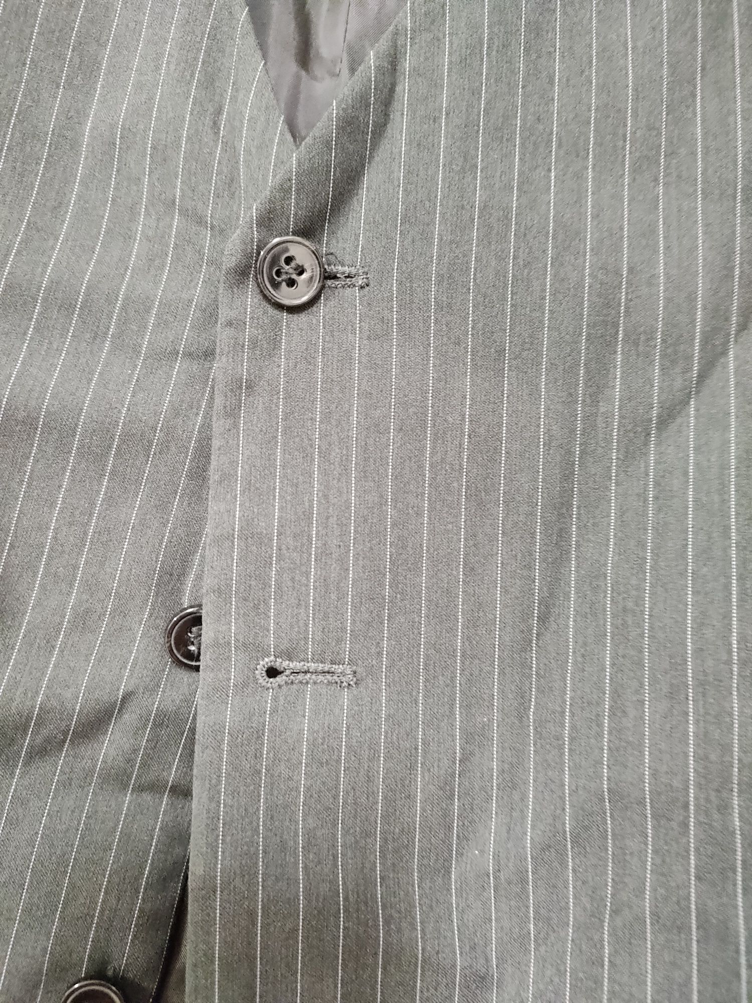 Elegancka kamizelka męska do garnituru na koszulę