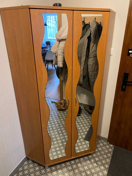 Szafa narożna, dwudrzwiowa z lustrami