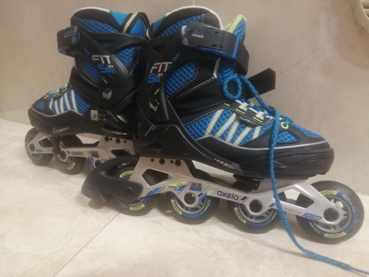 Patins em linha Oxelo Fit 5 Jr 35-38