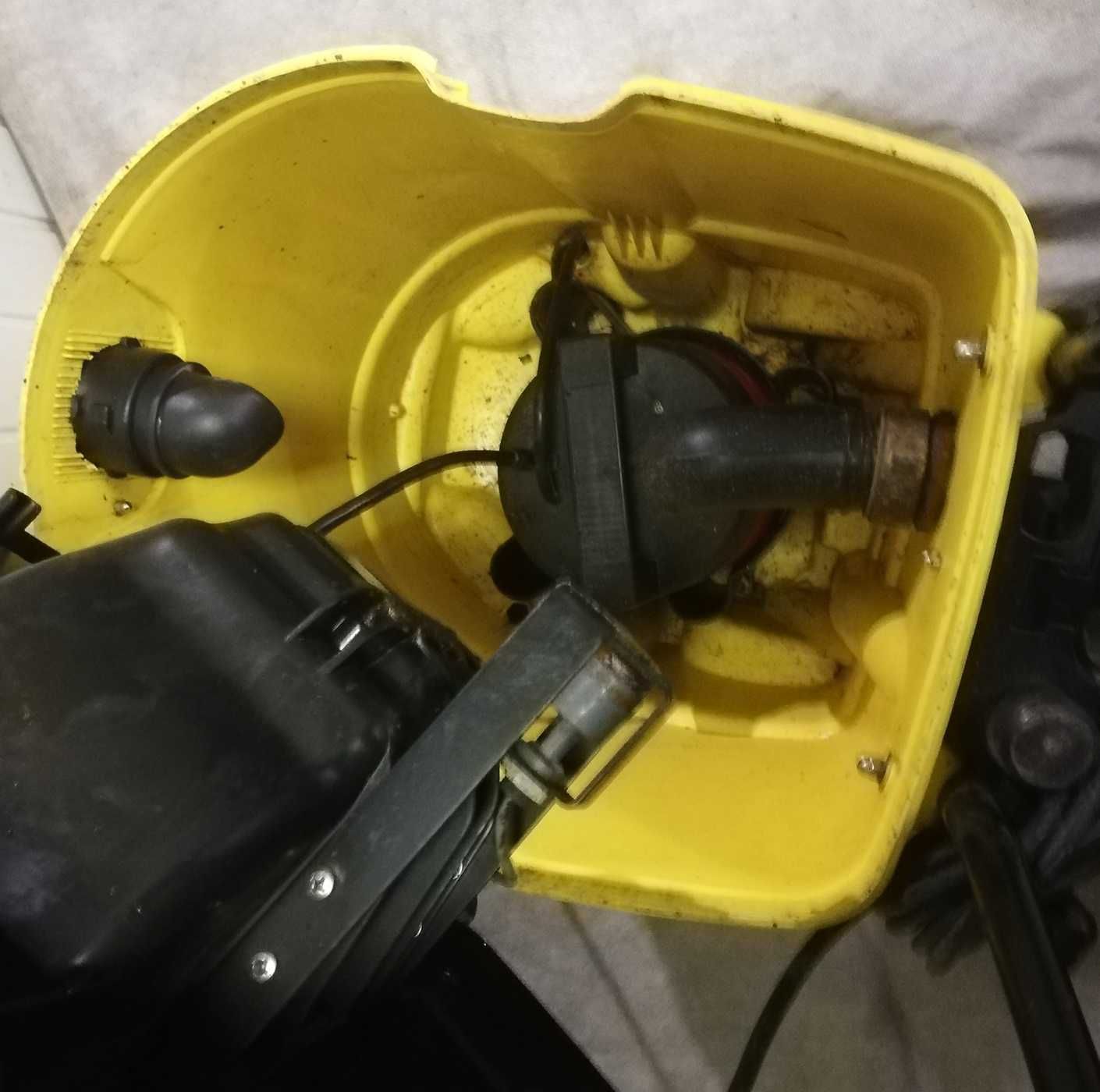 Odkurzacz przemysłowy Karcher NT 611 K Eco z pompą wody bardzo wydajny