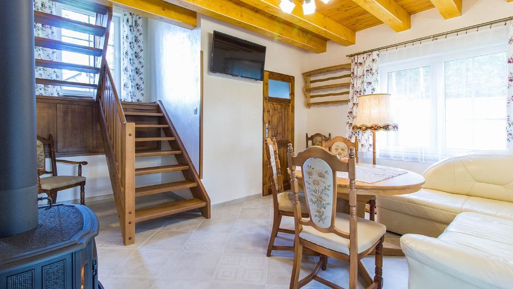 Domki nad morzem jacuzzi wakacje morze Jarosławiec plaża Dubaj las