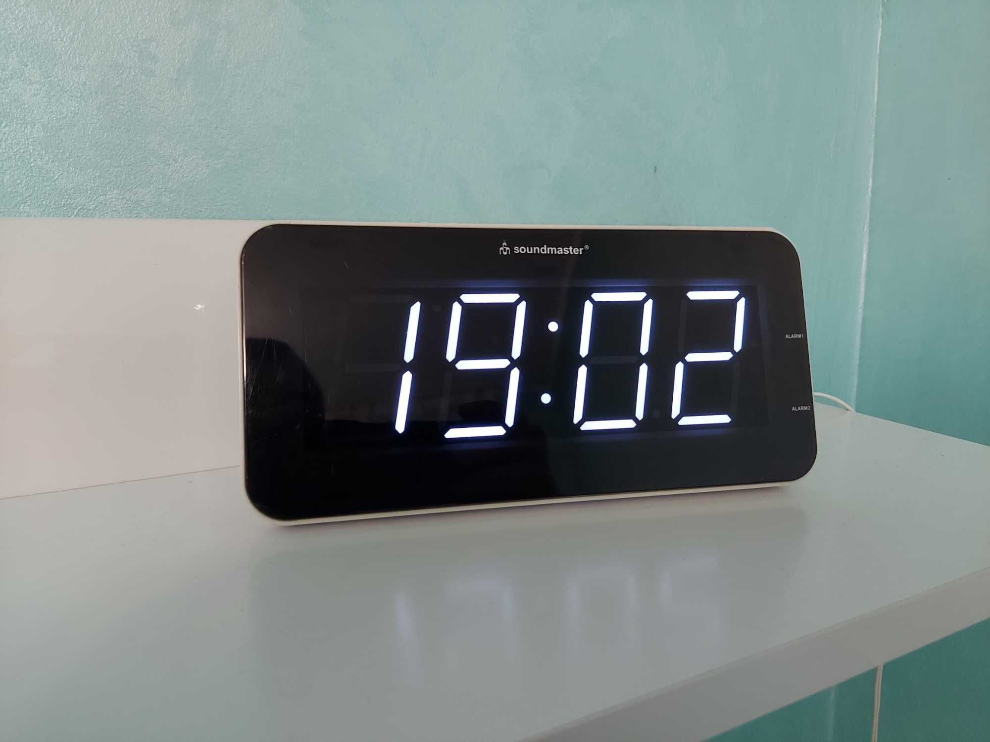 Годинник Soundmaster Alarm clock UR8900SI ВЕЛИКИЙ дисплей Germany